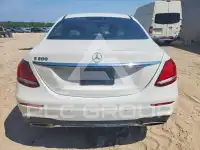 2017 Mercedes Benz E-Class photo