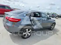 2017 Mercedes Benz GLC-Class фото