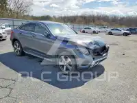 2017 Mercedes Benz GLC-Class фото