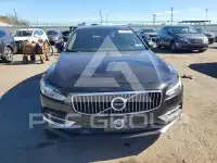 2017 Volvo S90 photo