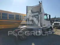 2017 Volvo VNL фото