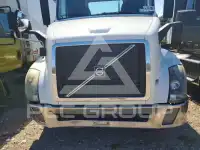 2017 Volvo VNL photo