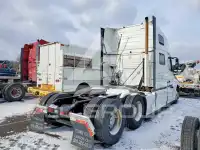 2017 Volvo VNL photo