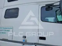 2017 Volvo VNL photo