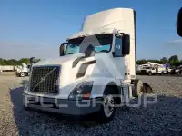 2017 Volvo VNL фото