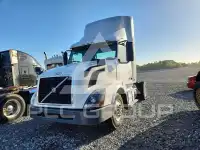 2017 Volvo VNL фото