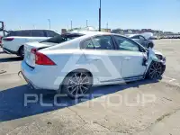 2017 Volvo S60 фото