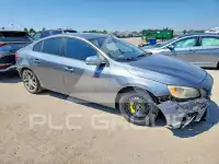 2017 Volvo S60 фото