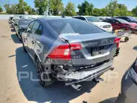 2017 Volvo S60 фото