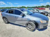 2017 Volvo S60 фото