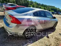 2017 Volvo S60 фото