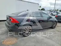 2017 Volvo S60 photo