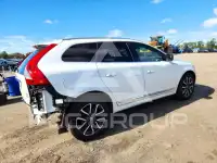 2017 Volvo XC60 photo