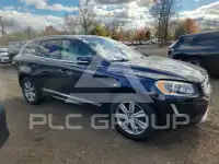 2017 Volvo XC60 photo