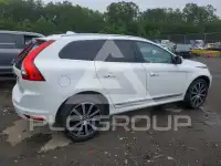 2017 Volvo XC60 photo
