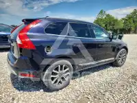 2017 Volvo XC60 фото