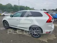 2017 Volvo XC60 photo