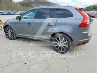 2017 Volvo XC60 фото