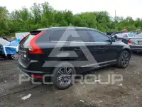 2017 Volvo XC60 photo