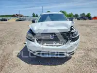 2017 Volvo XC60 фото