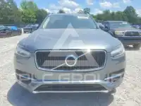 2017 Volvo XC90 фото
