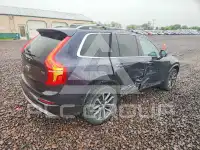 2017 Volvo XC90 фото