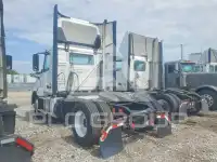 2017 Volvo VNL photo