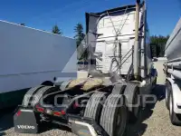 2017 Volvo VNL фото
