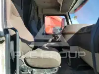 2017 Volvo VNL photo