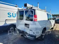 2017 GMC Savana фото