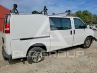 2017 GMC Savana фото