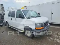 2017 GMC Savana photo