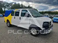 2017 GMC Savana photo