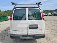 2017 GMC Savana фото