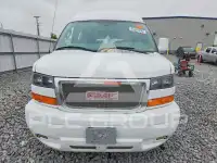 2017 GMC Savana фото