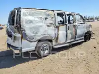 2017 GMC Savana photo