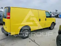 2017 GMC Savana photo