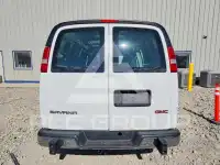 2017 GMC Savana фото