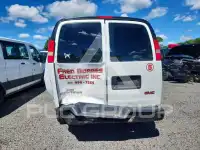 2017 GMC Savana photo