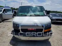 2017 GMC Savana фото