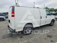 2017 GMC Savana фото