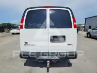 2017 GMC Savana фото