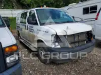 2017 GMC Savana photo