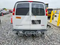 2017 GMC Savana фото