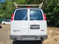 2017 GMC Savana photo
