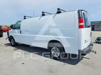 2017 GMC Savana фото