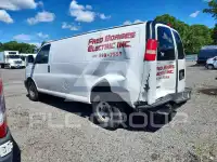 2017 GMC Savana photo