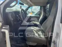 2017 GMC Savana photo