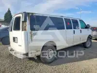 2017 GMC Savana фото