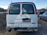 2017 GMC Savana фото